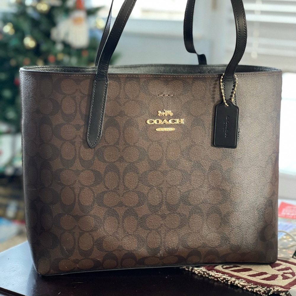 ⚠️⚠️SOLD⚠️⚠️Coach tote bag